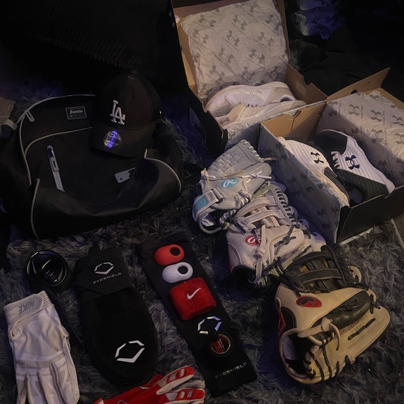 Youth Baseball Equipment